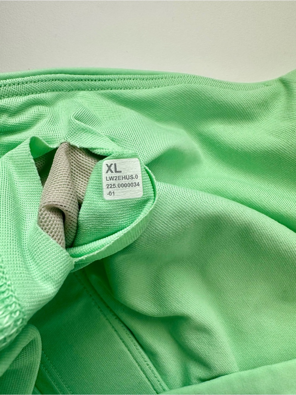 Lululemon Energy Longline Bra Medium Support EUC - Mint Green - Picture 3 of 4